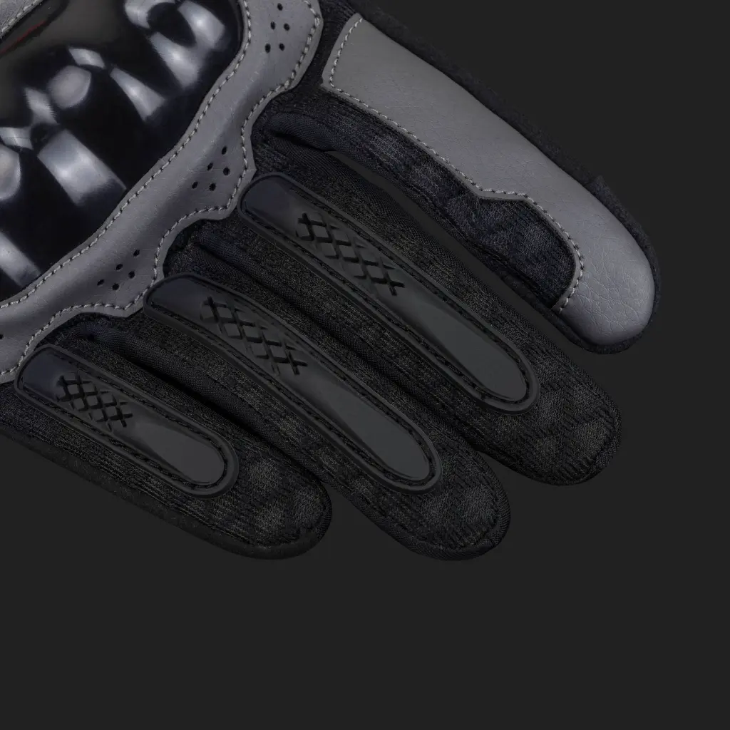 C64R9613.webp